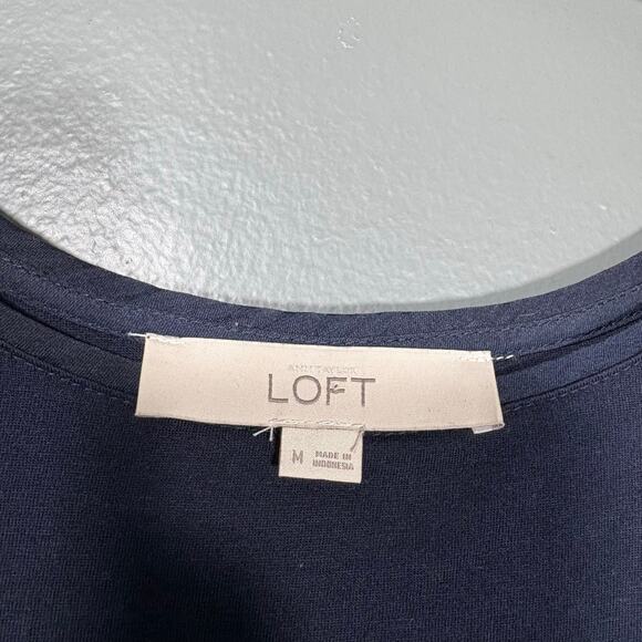 Ann Taylor LOFT Women's Navy Blue Chiffon Back T-Shirt - Size Medium - Boho Top - Picture 4 of 6